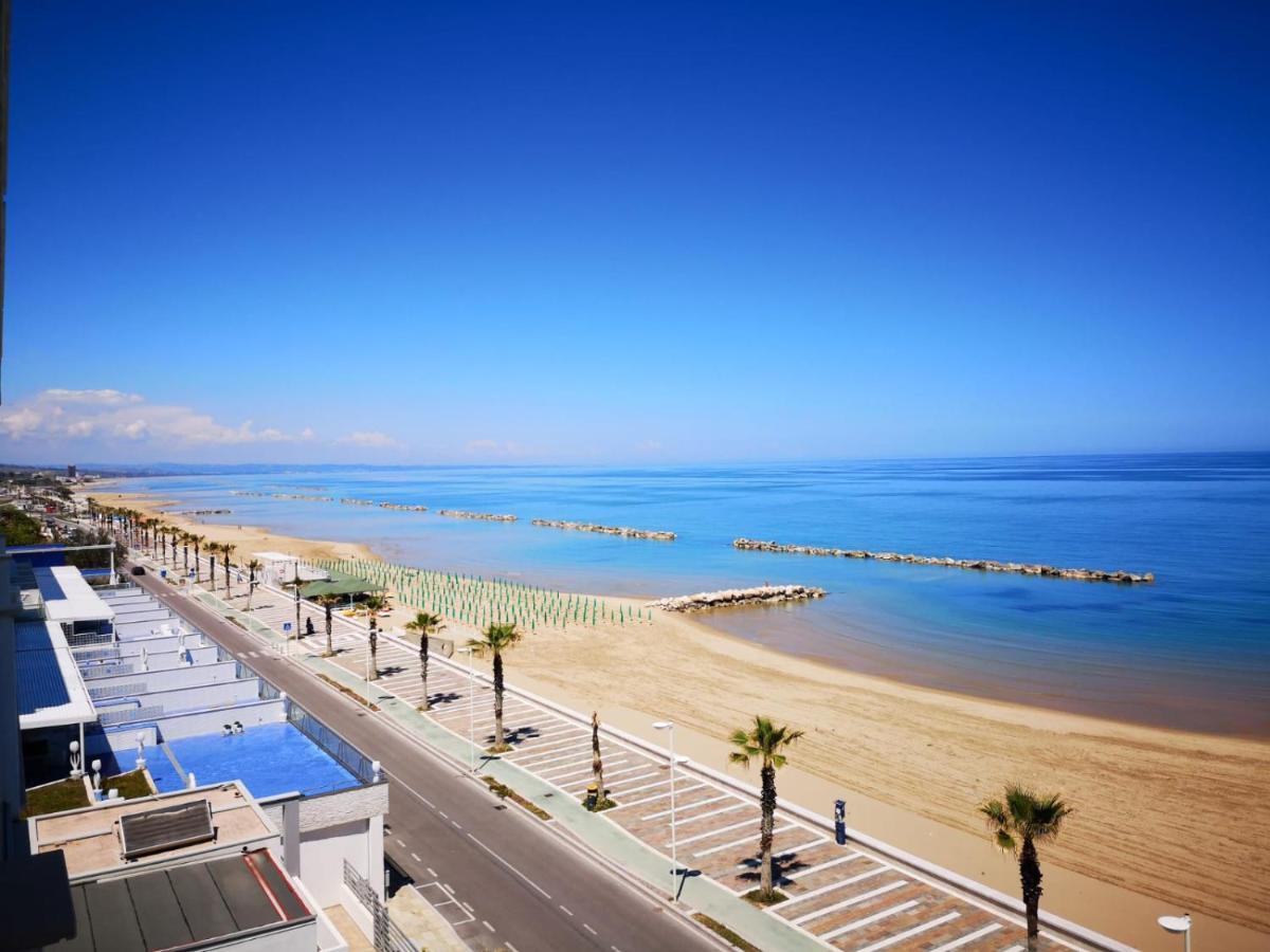 Apartment Sea View Termoli Kültér fotó